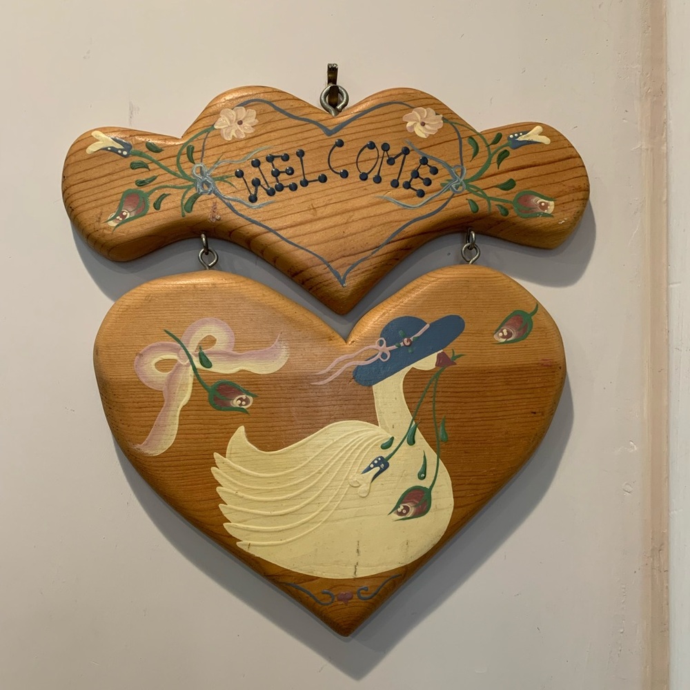 Vintage Primitive Country Wooden Welcome Sign with Swan Design